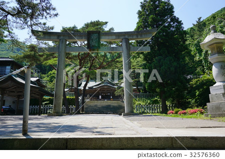Torii of Hakodate Hachimangu Shrine · Shintoism 32576360