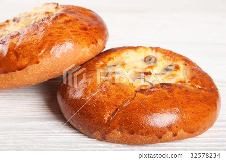 Fresh homemade buns Fresh homemade buns 32578234