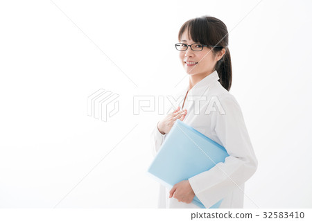 白女士的女人，醫生，藥劑師，手到胸部，信任，信用 32583410