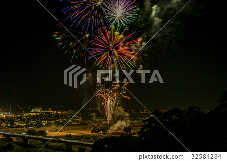 Ayabe Minjiki節日煙花匯演 Ayabe Minjiki節日煙花匯演 32584284