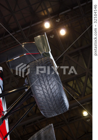 F1 specification tire 32584546