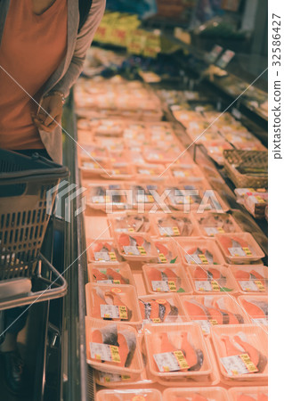 super, supermarket, shopping 32586427