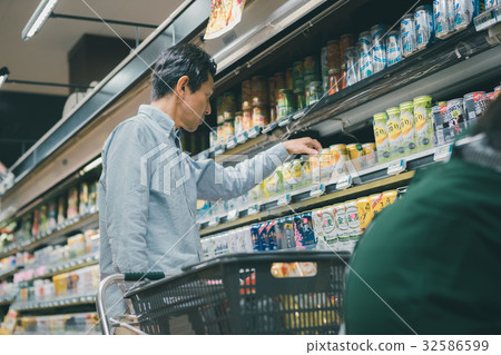 超級市場 超市 中年 32586599