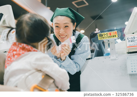 店員 售貨員 人 32586736