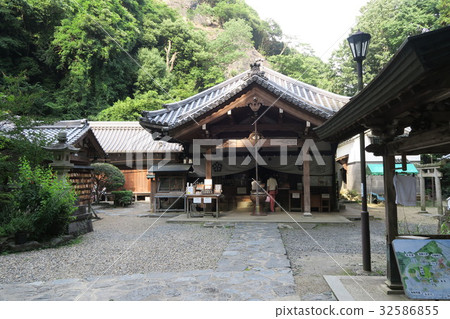 [Kinki Thirty-Six Fudo Sacred Ground] No. 29, Ikoma Seitenhozanji Oku-no-in Temple, Ikoma City, Nara Prefecture 32586855