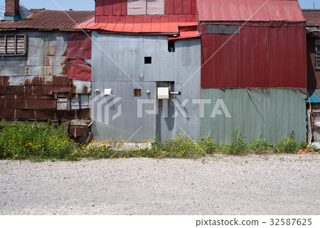 Old townscape Old townscape 32587625