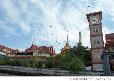 chao phaya bangkok 32587855