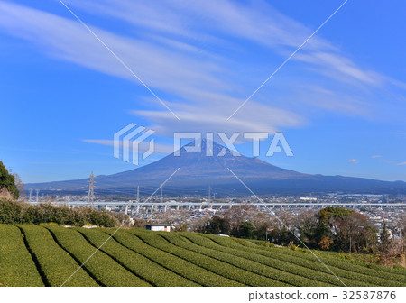 New Tomei and Mt. Fuji-6982 New Tomei and Mt. Fuji-6982 32587876