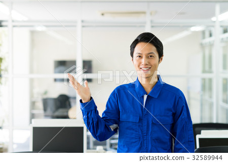 Property management 32589944