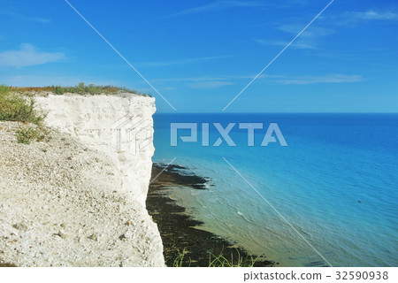 Aerial view to blue turquoise water Aerial view to blue turquoise water 32590938