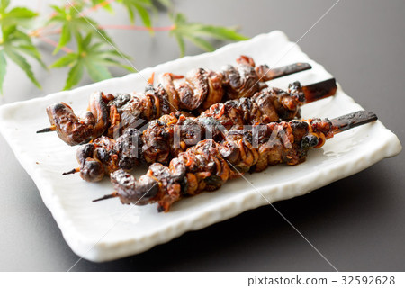 Eel-grilled liver 32592628