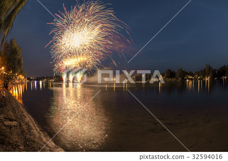 Fireworks on the river, Sesto Calende Fireworks on the river, Sesto Calende 32594016
