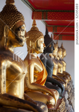 Golden Buddha, Wat Pho, Thailand Golden Buddha, Wat Pho, Thailand 32595869