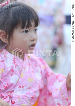 Yukata girls 32595902