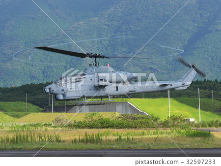 U.S.M.C. AH-1W SUPER COBRA HMLA-269 "Gunrunners" U.S.M.C. AH-1W SUPER COBRA HMLA-269 "Gunrunners" 32597233