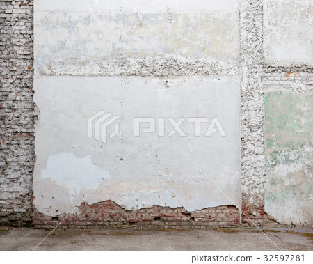 Broken old white plaster brick wall Broken old white plaster brick wall 32597281