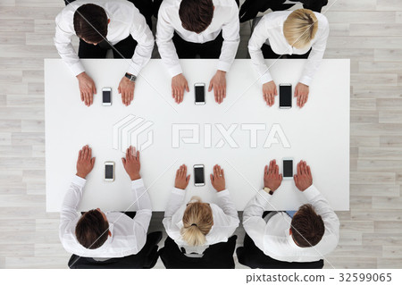 Business people using smartphones Business people using smartphones 32599065