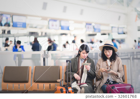 女子旅行機場 32601768