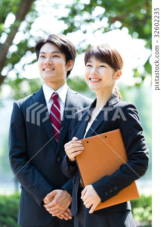 Businessman Businessman 32602235