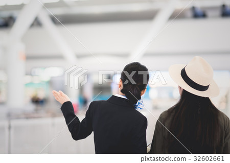 Airport staff 32602661