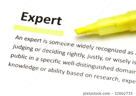 Yellow marker on expert word Yellow marker on expert word 32602735