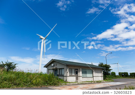 Wind turbines with blue sky Wind turbines with blue sky 32603823