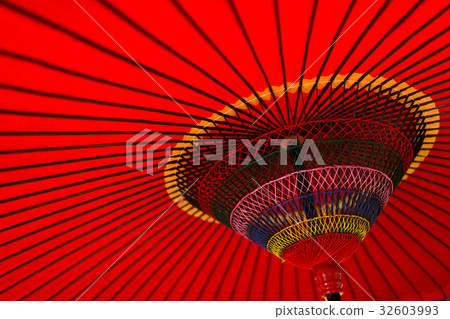 Traditional umbrella of Japan 32603993