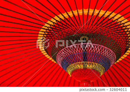 Red umbrella 32604011