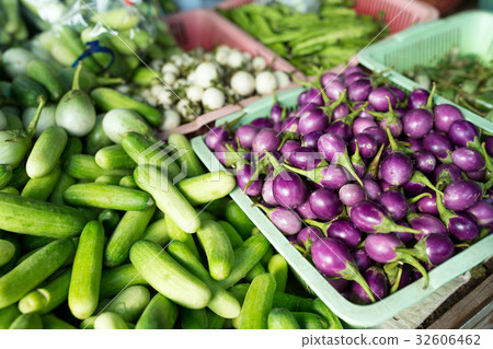 Fresh vegetable in wet market Fresh vegetable in wet market 32606462
