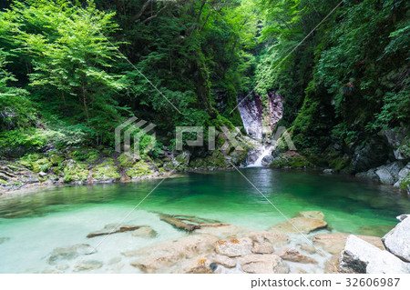 Ojiro Valley 32606987