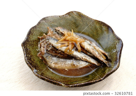 沙丁魚軟煮三文魚 沙丁魚軟煮三文魚 32610781