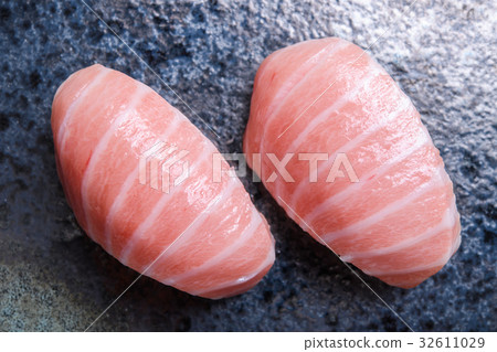 sushi  32611029