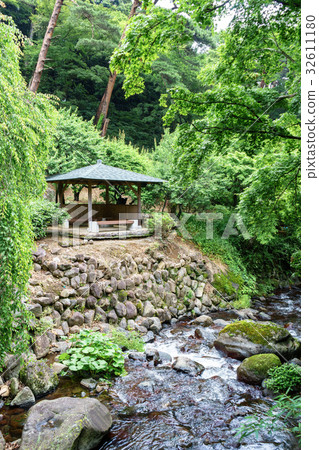 雨後的熱海梅花園Hatsukawa Kiryu 雨後的熱海梅花園Hatsukawa Kiryu 32611180