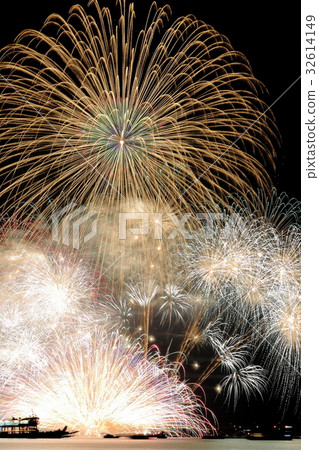 ① fireworks ① fireworks 32614149