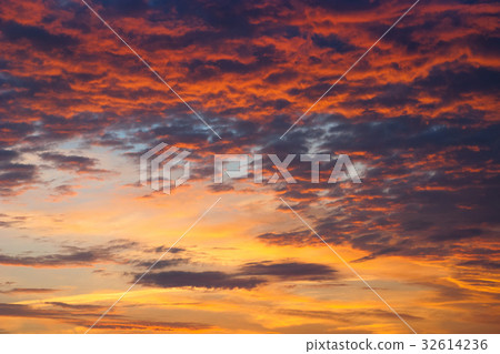 Colorful sky sunset 32614236