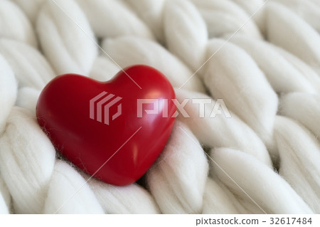 Red heart on woolie blanket Red heart on woolie blanket 32617484
