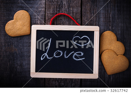 Valentines day rustic card 32617742