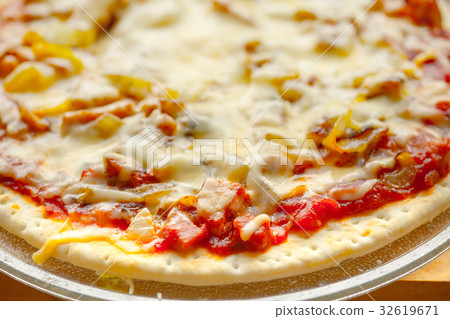 fresh spicy pizza fresh spicy pizza 32619671