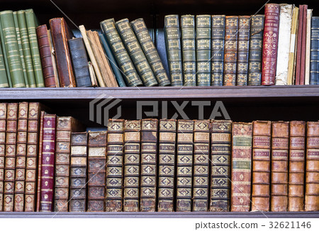 Old books in library 32621146