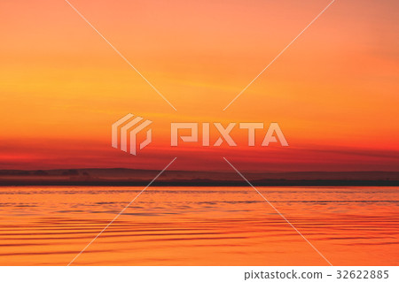Spectacular sunset over Tsiribihina River Spectacular sunset over Tsiribihina River 32622885