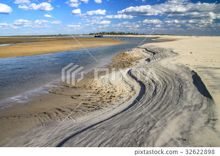 Coastline in Morondava 32622898