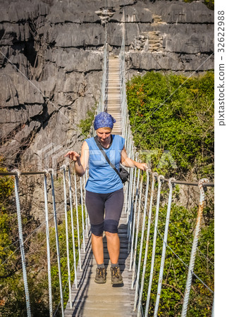Tourist on the famous hanging bridge of Ankarana 32622988
