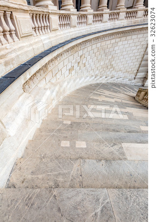 Ancient Staircase 32623074