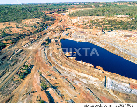 Abandoned Old Copper Extraction 32624002