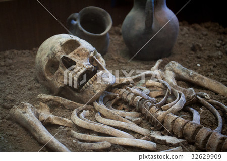 Archaeological excavations of an ancient human Archaeological excavations of an ancient human 32629909