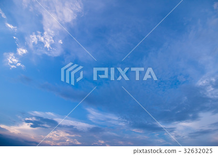 Sky and clouds in July (3: 2) 32632025