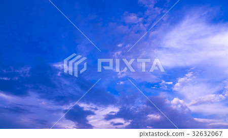 七月的天空和雲彩(16:9) 七月的天空和雲彩(16:9) 32632067