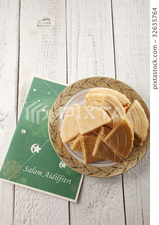 kueh kapit kueh kapit 32635764