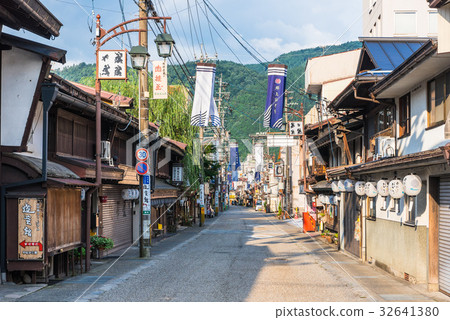 岐阜縣郡上八幡新町多里 32641380