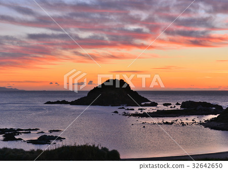 Natsukizaki Coast-189499 Natsukizaki Coast-189499 32642650